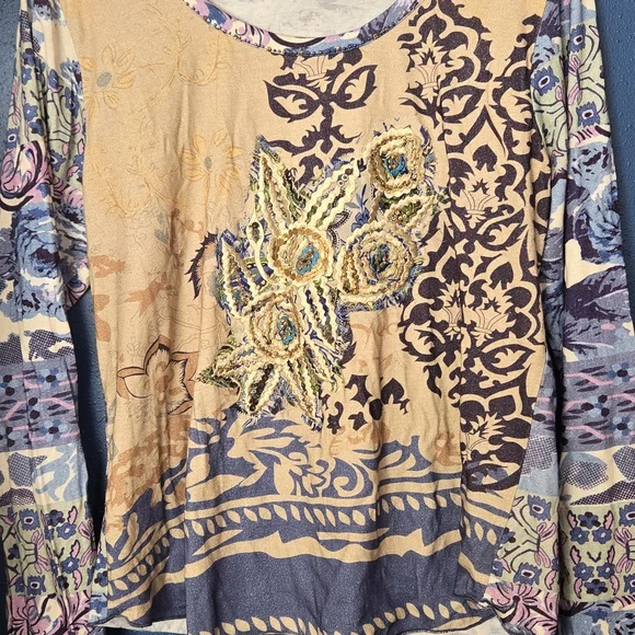 Sundance Artistic Floral Long Sleeve Top - Picture 1 of 6